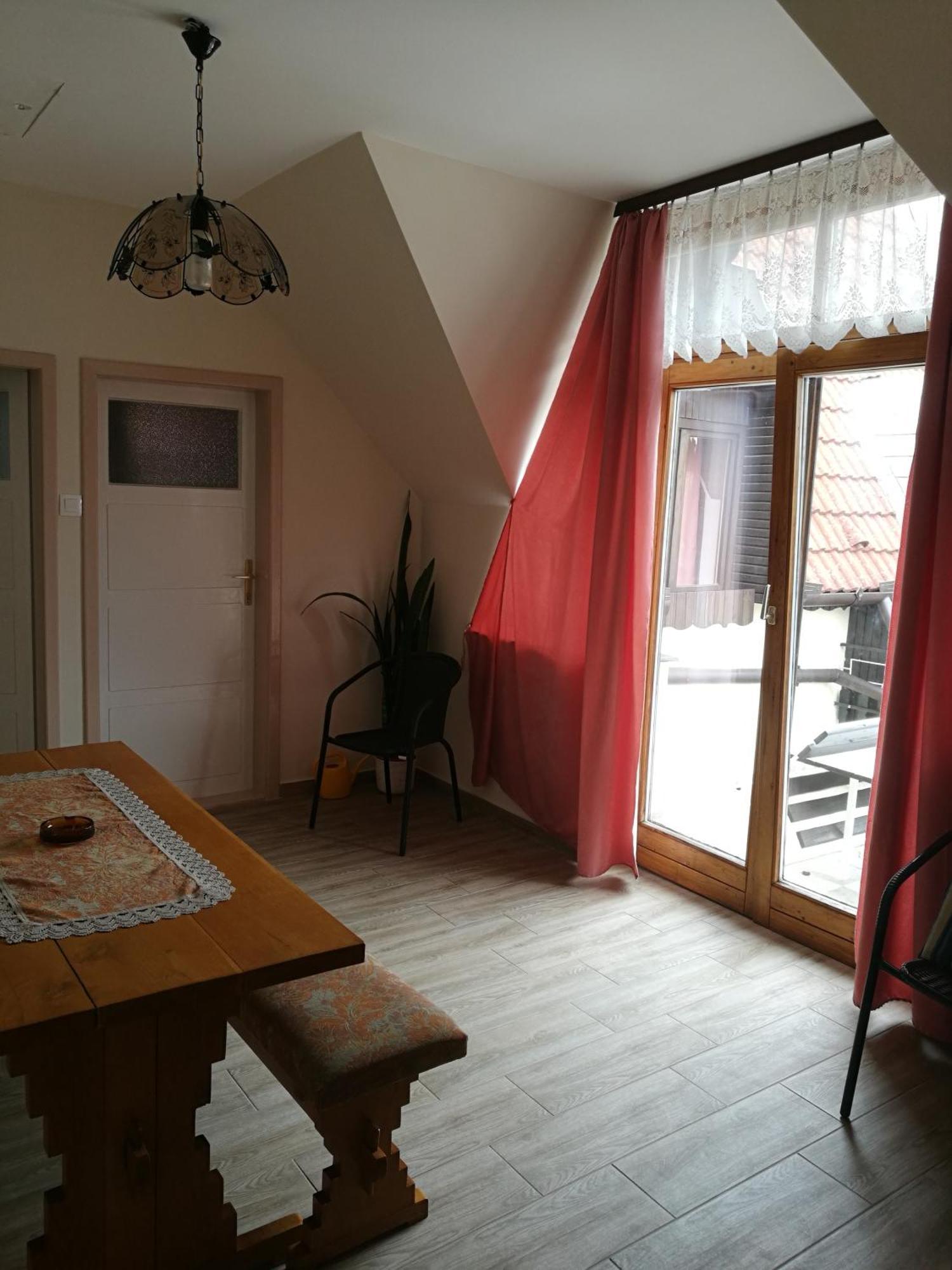 Revesz Vendeghaz Hotel Harkány Екстериор снимка